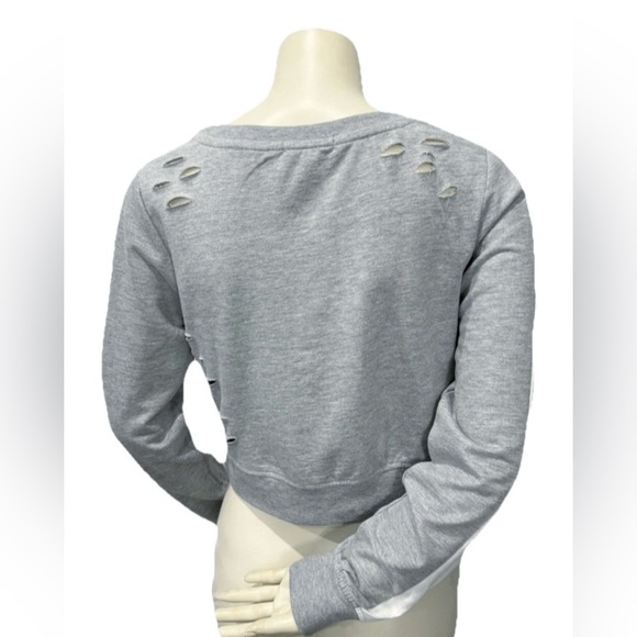 MIMI New York Distressed Cropped Sweatshirt Gray White Stripe Grommet Sleeve M - Picture 3 of 12